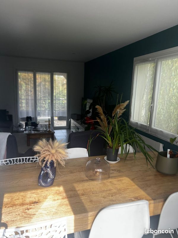 Maison 4 pièces 90 m² · à Saint-Doulchard · 90 m² · 880 €/mois
