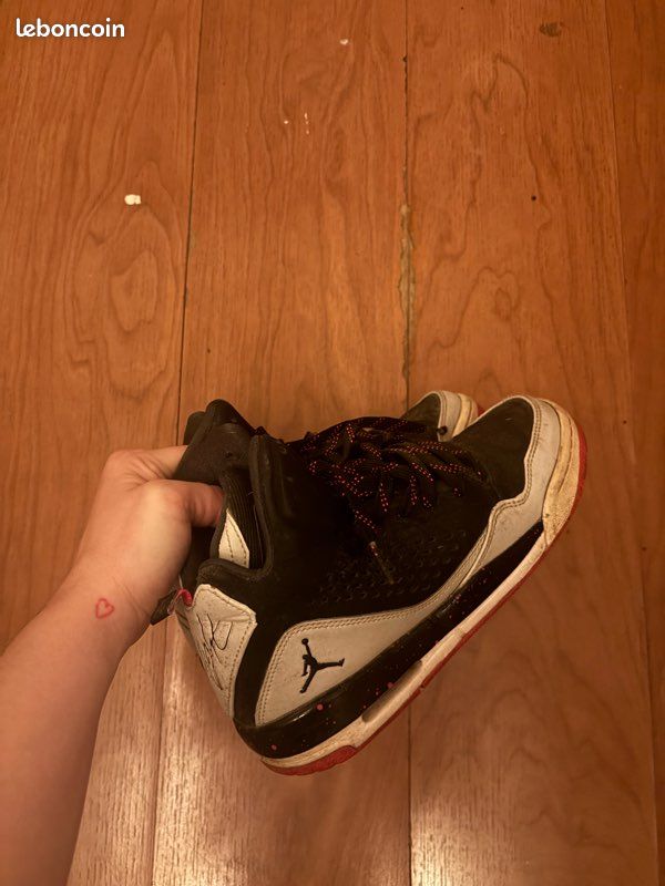 Chaussure Jordan (image 1)