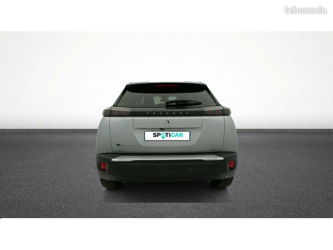 PEUGEOT 2008 PureTech 130 S&S BVM6 Allure Pack (image 7)