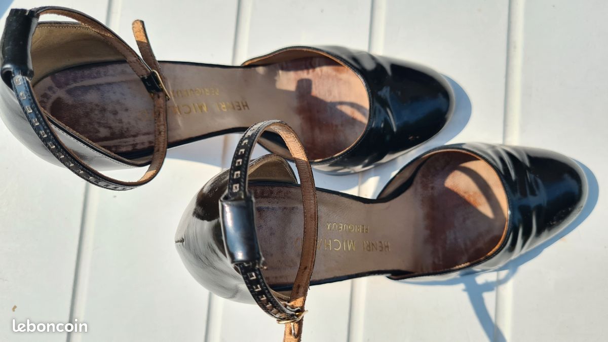 Escarpins vintage cuir verni noir (image 5)
