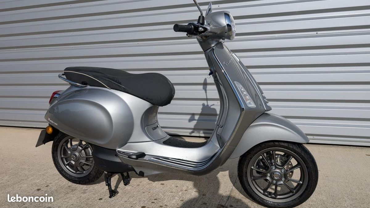 Vespa S125 Vespa Super 125 VESPA SPRINT 125 4T E5