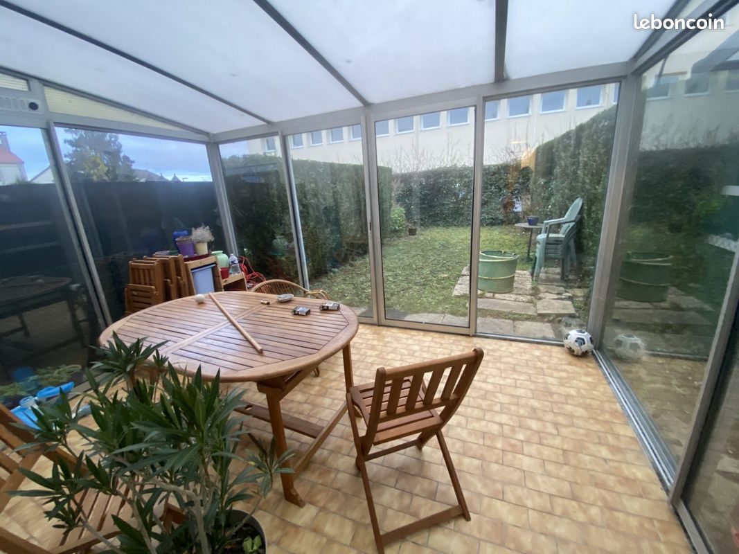 Maison 5 pièces 89 m² · à Villepreux · 89 m² · 256 000 €
