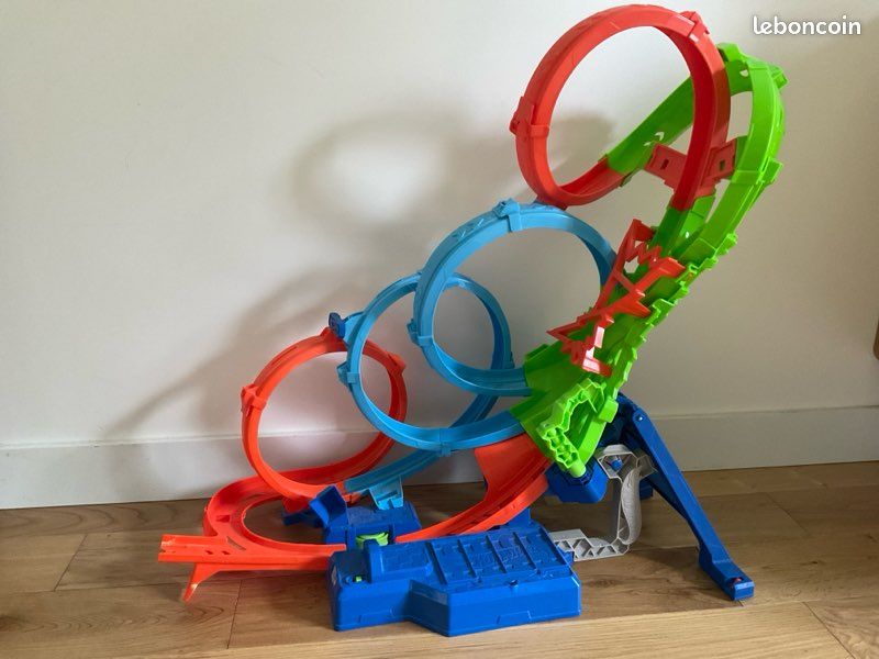 Circuit hotwheels (image 1)