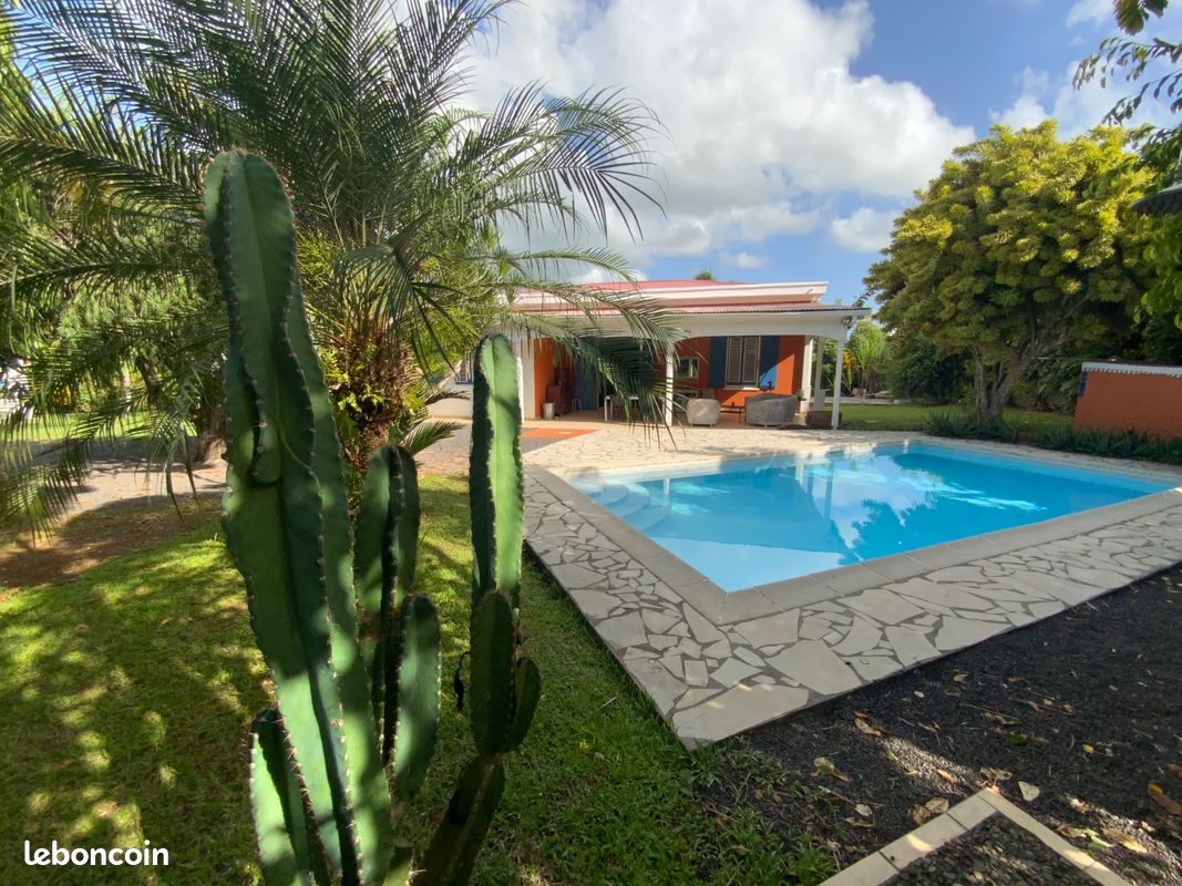 Maison 4 pièces 100 m² · à Baie-Mahault · 100 m² · 400 000 €