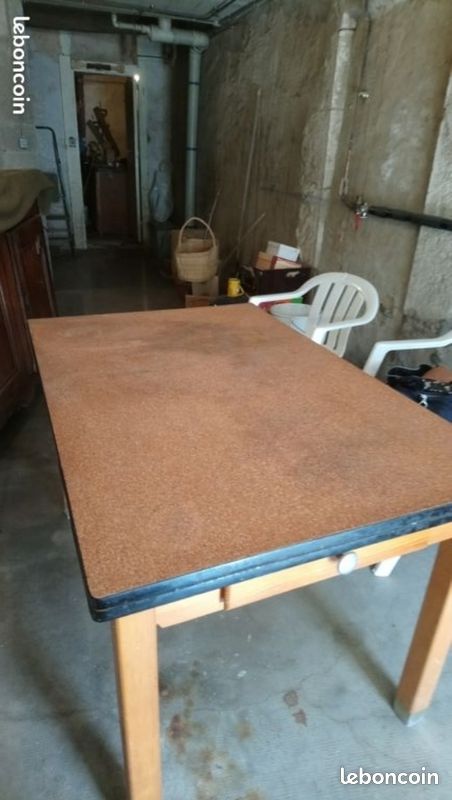 Table de cuisine en bois (image 4)