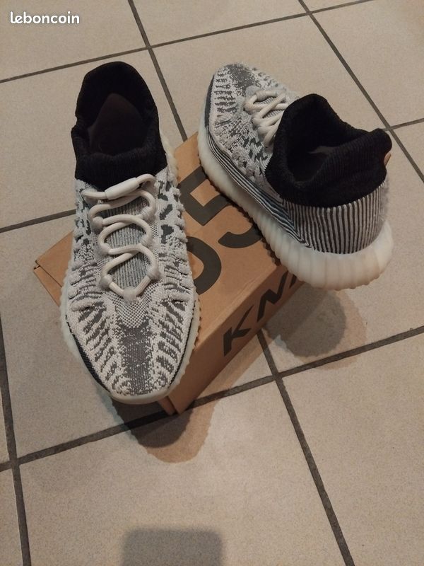 Yeezy 350 V2 compact (image 1)