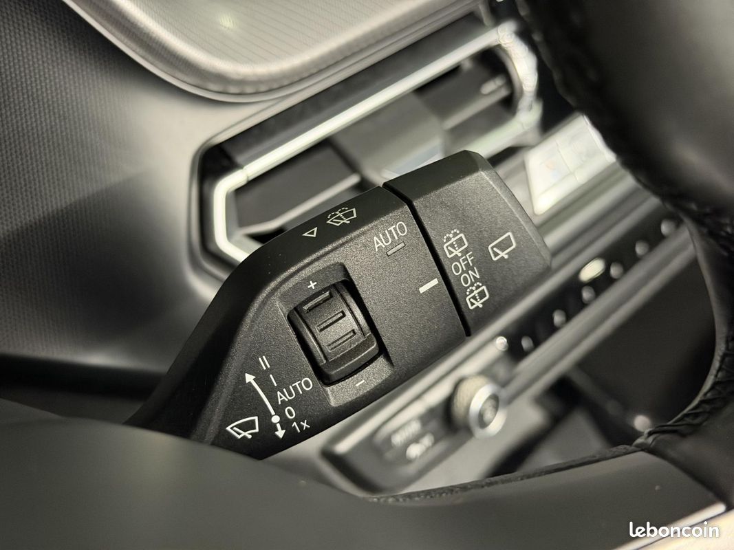 BMW SERIE 1 (F40) 118d 150 8CV M SPORT BVA (image 28)