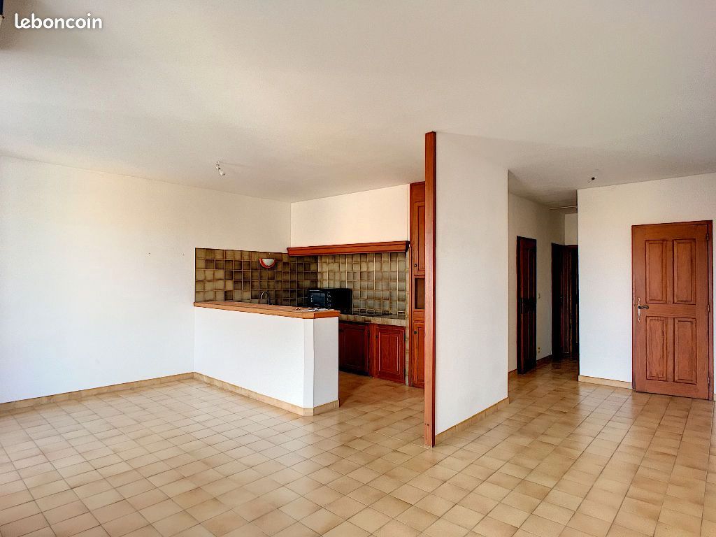 Appartement 3 pièces 79 m² · à Manosque · 79 m² · 750 €/mois