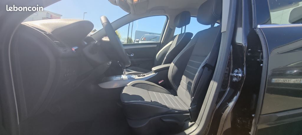 Renault Laguna III PHASE 2 0 DCI 175 CV / BVA GT 4 CONTROL (image 6)