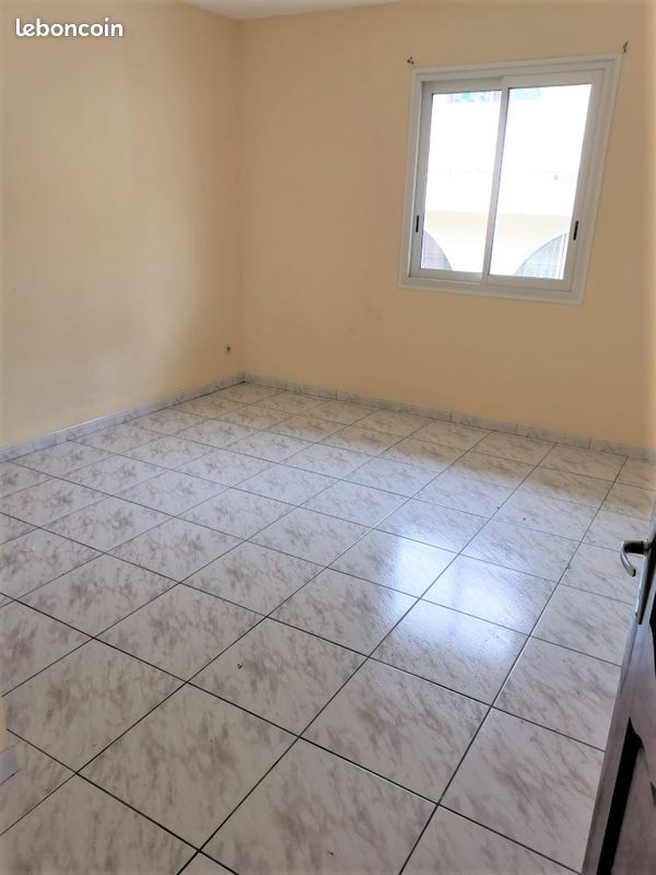 Appartement 4 pièces 80 m² · à Le Tampon · 80 m² · 885 €