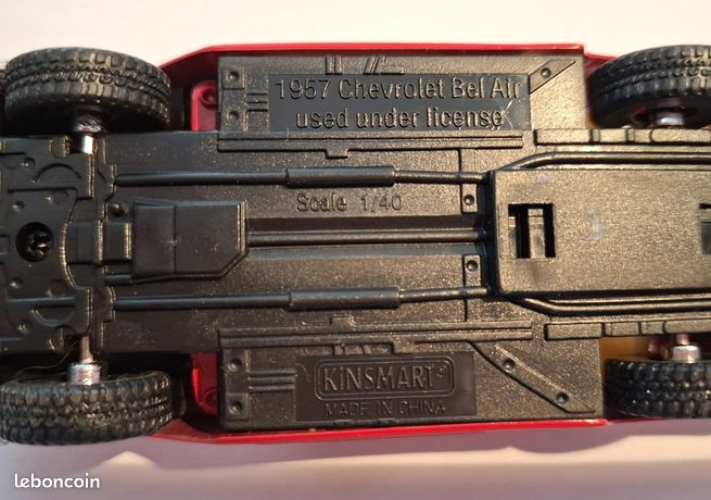 5 Kinsmart 1957 Chevrolet Bel Air Fire Chief 1:40 Modèle