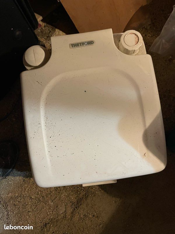 WC chimique porta potti 335 (image 2)