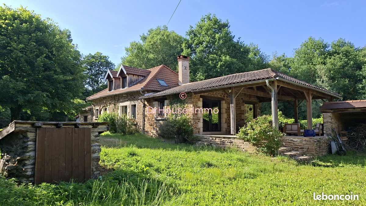 Maison 5 pièces 150 m² · à Saint-Jory-de-Chalais · 150 m² · 468 000 €