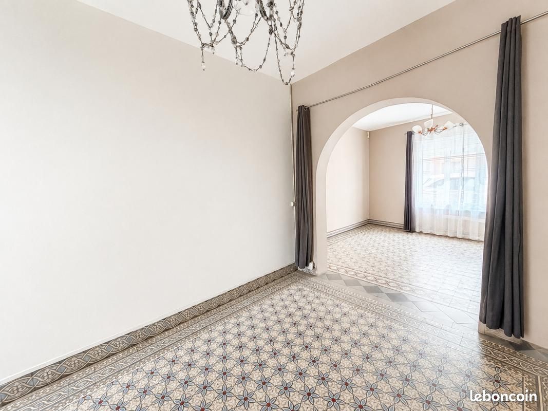Maison 5 pièces 158 m² · à La Madeleine · 158 m² · 313 000 €