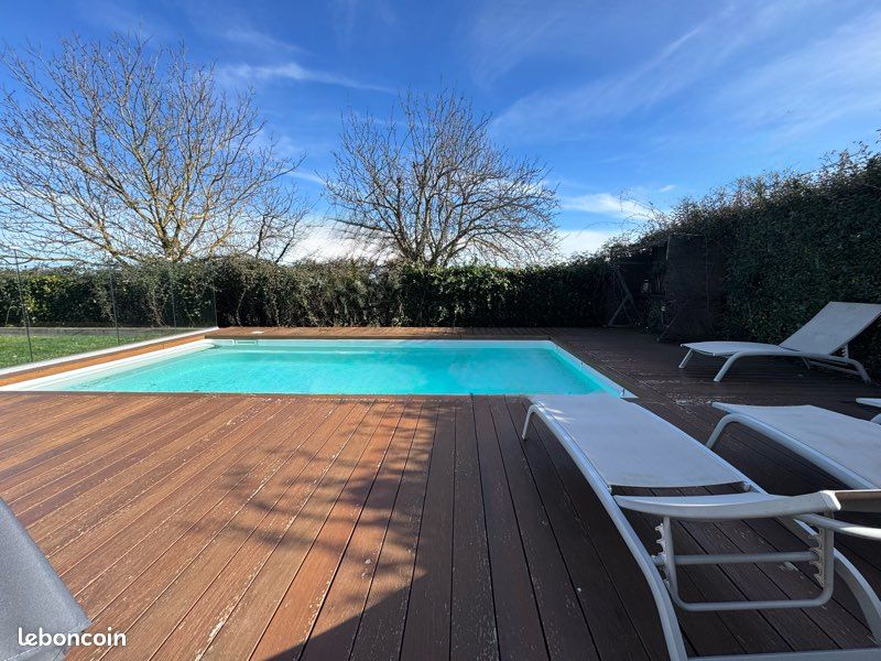 Maison 6 pièces 136 m² · à Tramoyes · 136 m² · 585 000 €