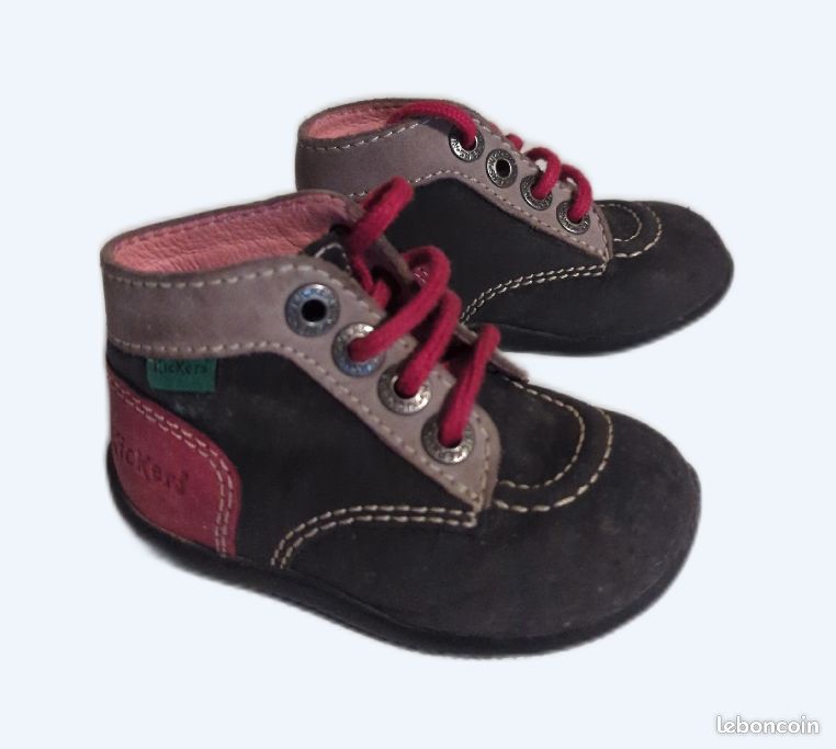 Chaussures bébé Kickers fille taille 20 Chaussures