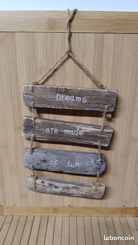Ornement en bois déco (image 1)