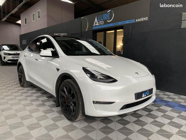 Tesla Model Y 2023