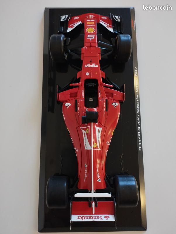 Maquette Altaya 1/24 Ferrari SF70H F1 - Pilote Sebastian Vettel 2017 + Fascicule - Neuf