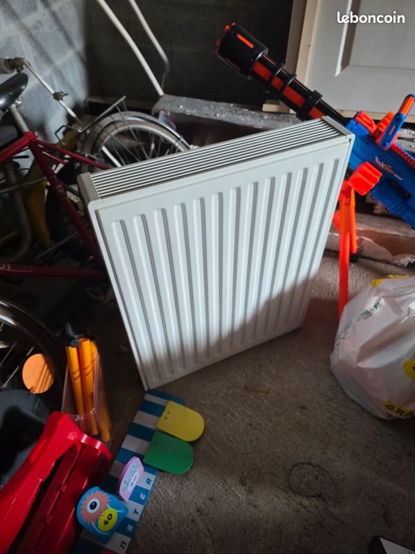 Radiateur eau chaude acier (image 1)