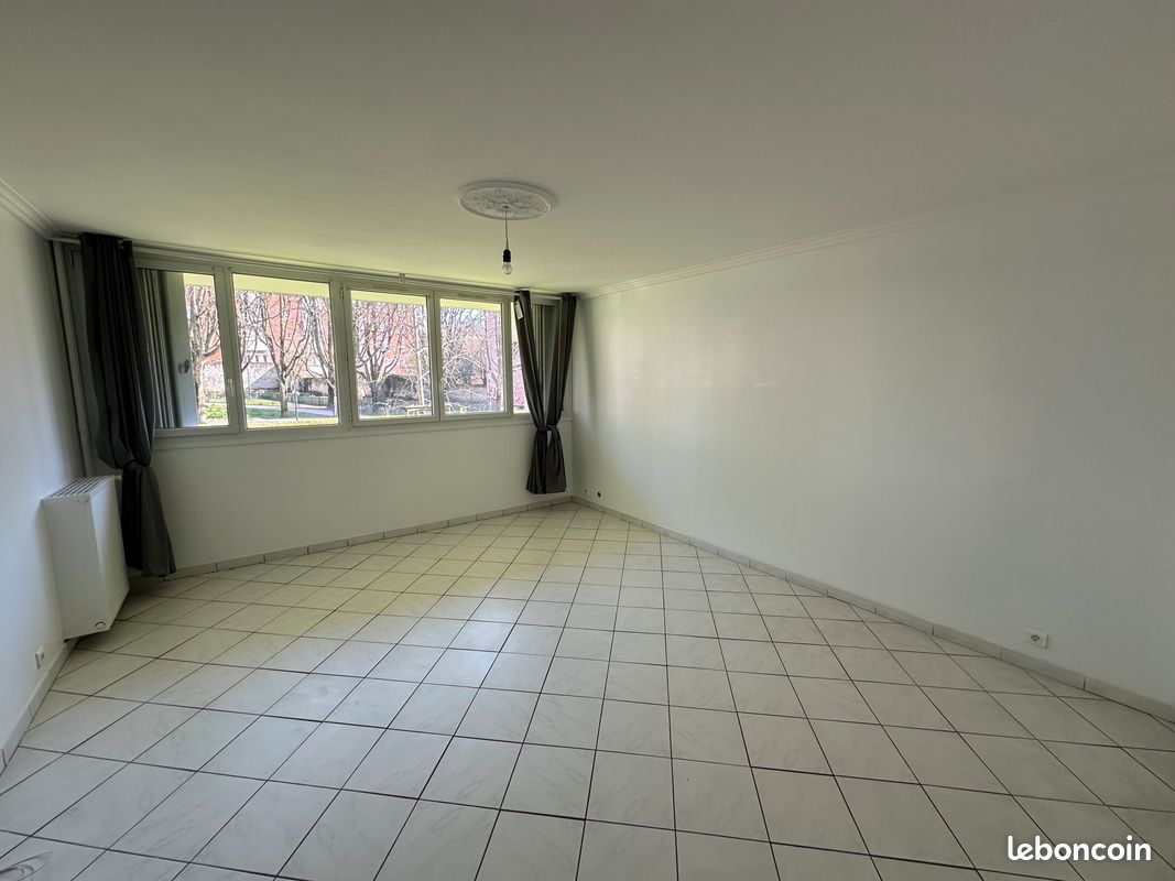 Appartement 3 pièces 74 m² · à Vitry-sur-Seine · 74,4 m² · 275 000 €
