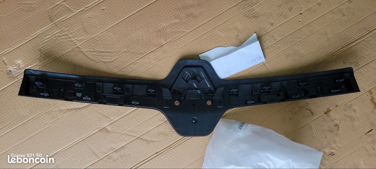 Calandre superieur renault trafic 3 ph 1 noir (image 2)