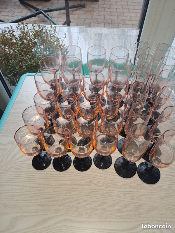 Verre à pieds (image 2)