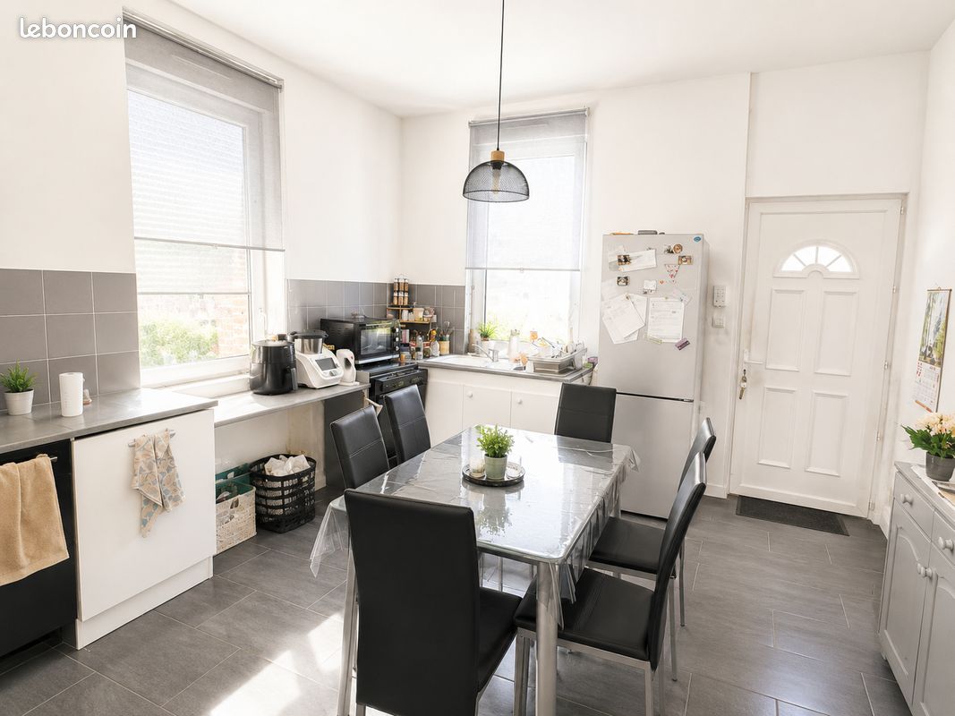 Maison 4 pièces 85 m² · à Sin-le-Noble · 85 m² · 740 €
