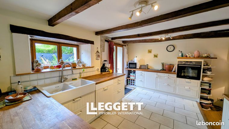 Maison 6 pièces 217 m²