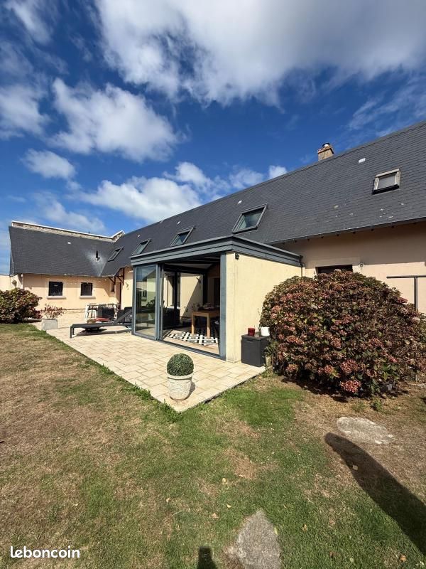 Maison 4 pièces 161 m² · à Octeville-sur-Mer · 161 m² · 1 600 €/mois
