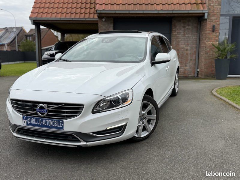 Volvo v60 2.0 D4 181 ch annee 2015 full options cuir gps toit ouvrant (image 1)