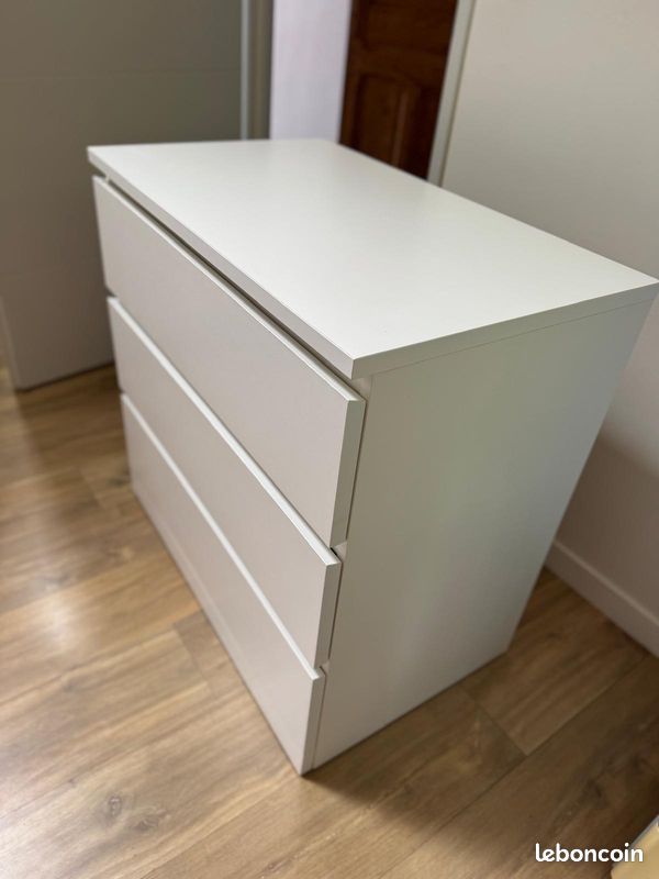 Commode blanche (image 2)