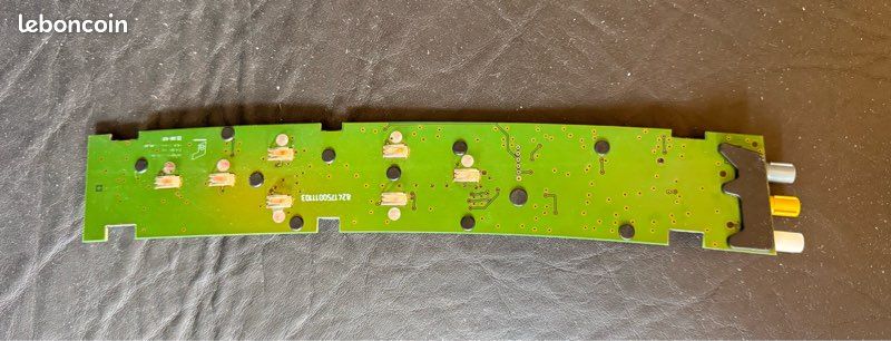 Amplificateur d’antenne radio Audi A8 d3 (image 2)