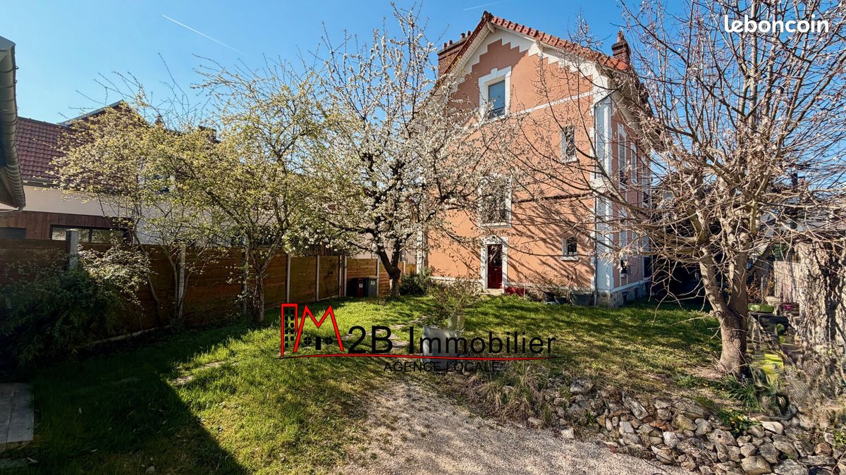 Maison 9 pièces 172 m² · à Lagny-sur-Marne · 172 m² · 620 000 €