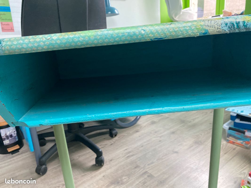 Bureau d’école (image 3)