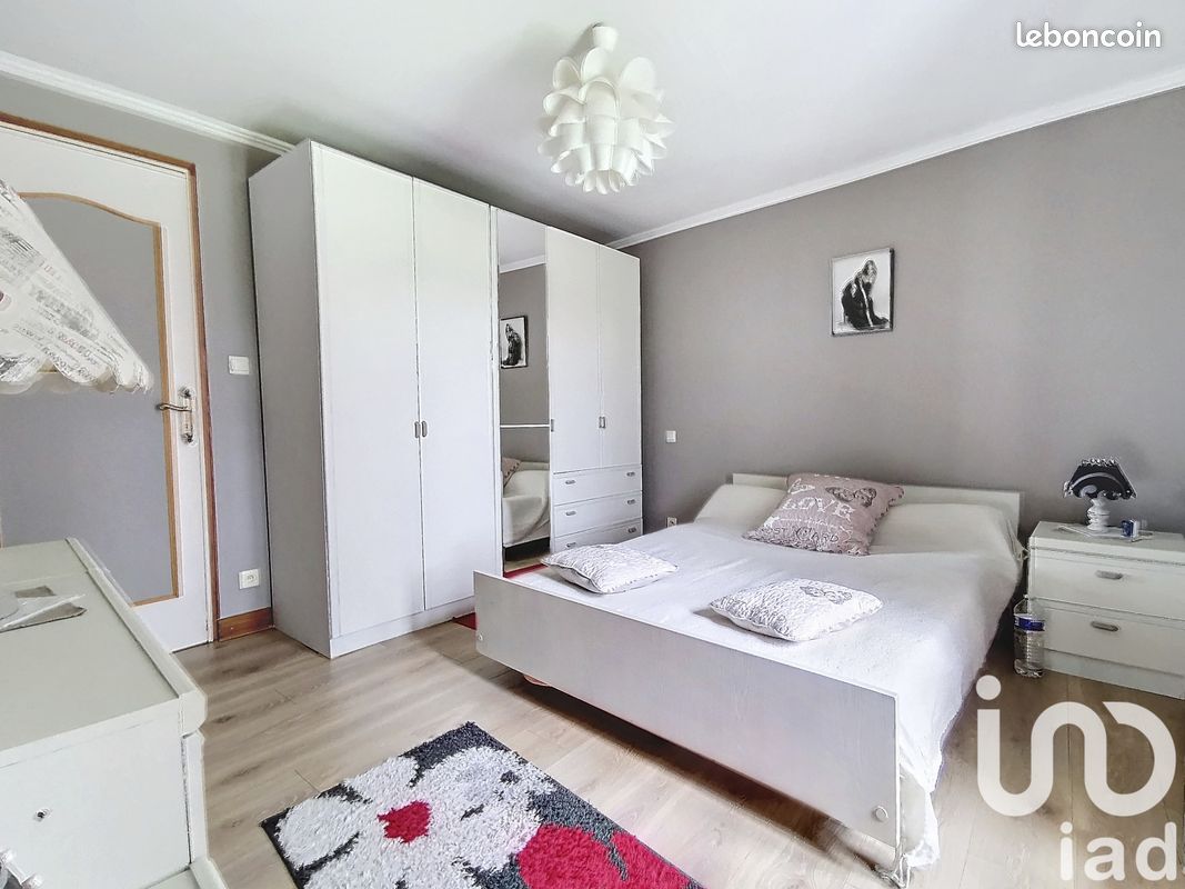 Longère 7 pièces 180 m² - Marthon 16380 (image principale 7)