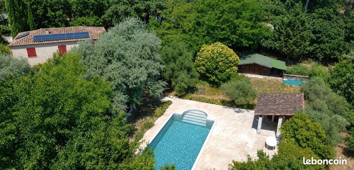 Maison 6 pièces 142 m² · à L'Isle-sur-la-Sorgue · 142 m² · 730 000 €