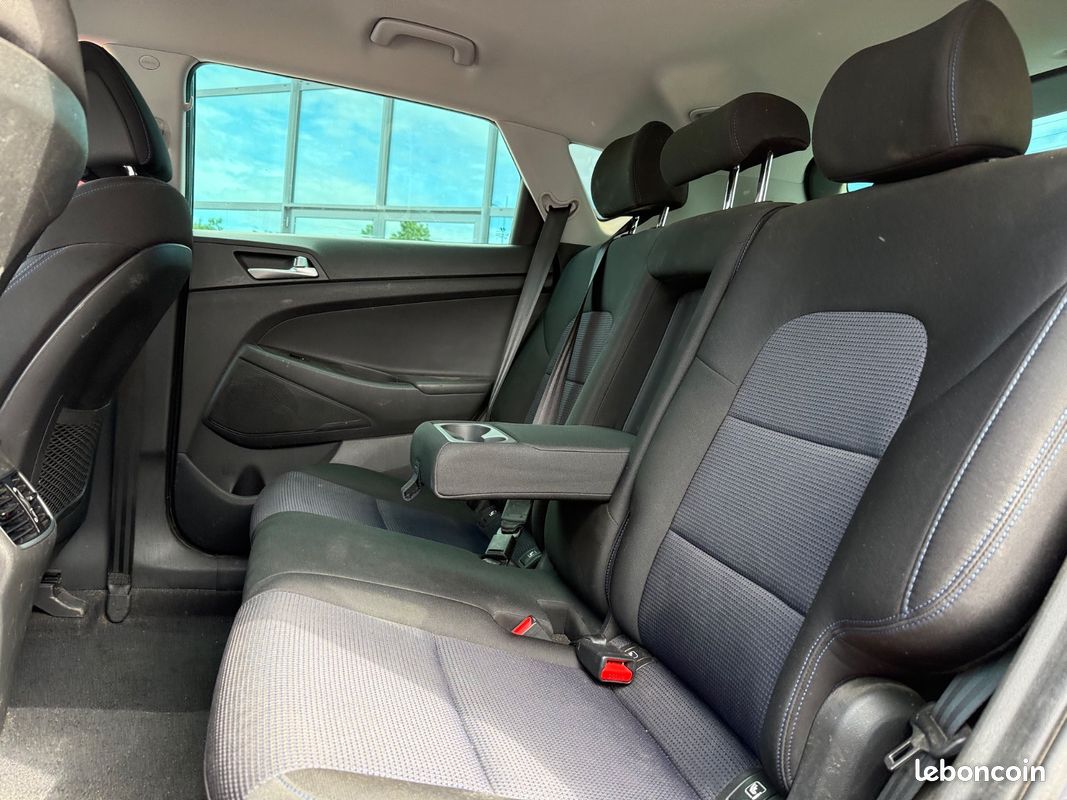 Hyundai TUCSON 1.7 Executive 116CH / Première main (image 18)