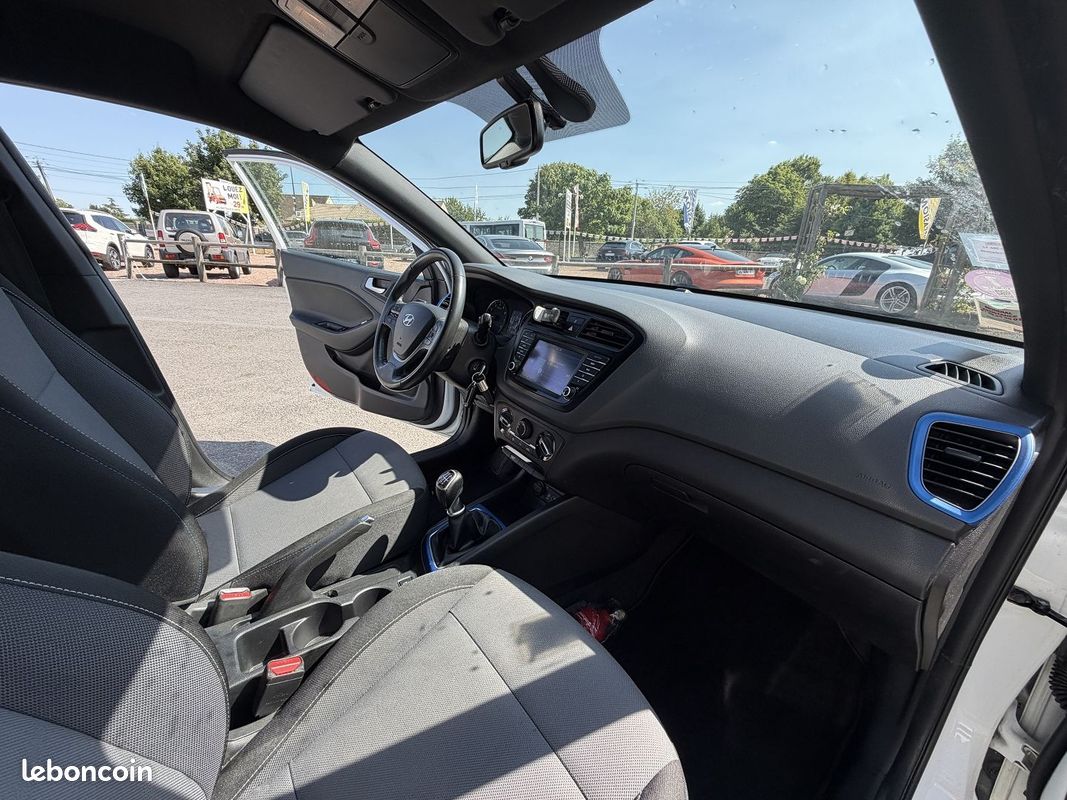 Hyundai I20 1.0 T-GDI 100 GO NAVI (image 18)