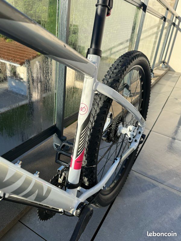 VTT btwin 560 en 27.5 taille M (image 8)