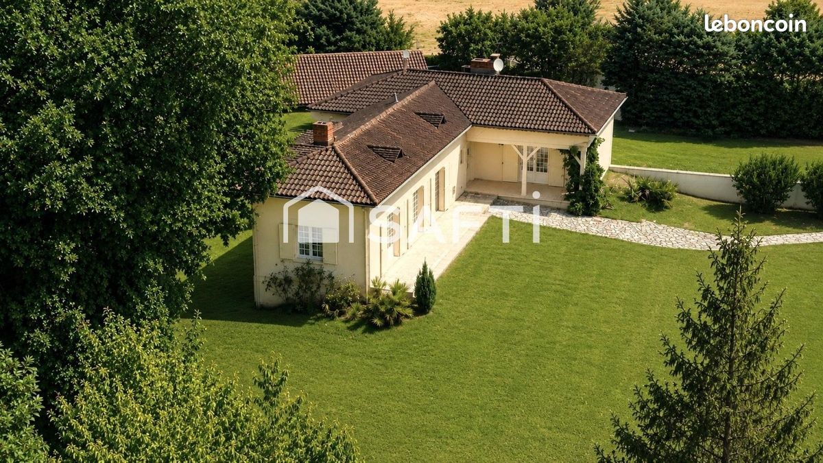 Maison 6 pièces 133 m² · à Montayral · 133 m² · 148 400 €