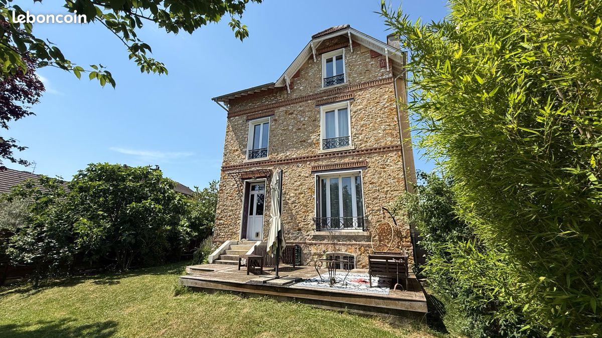 Maison 8 pièces 160 m² · à Taverny · 160 m² · 669 000 €