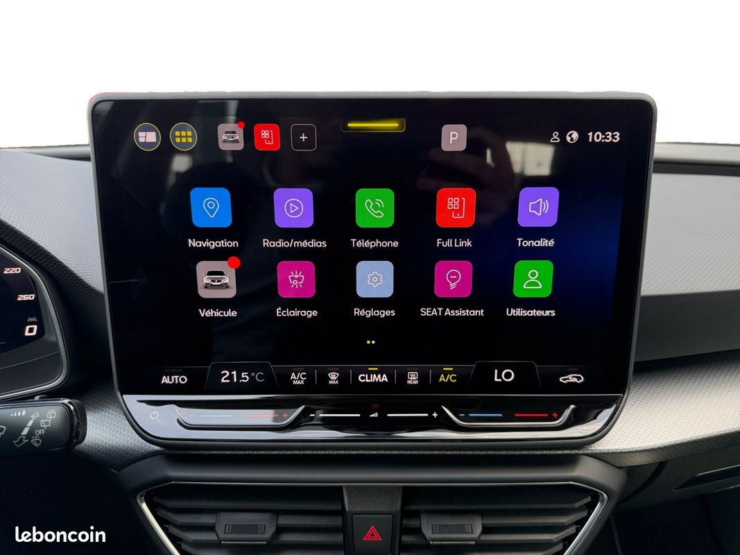 SEAT Leon 1.5 eTSI Hybrid 115 DSG7 Copa (image 13)
