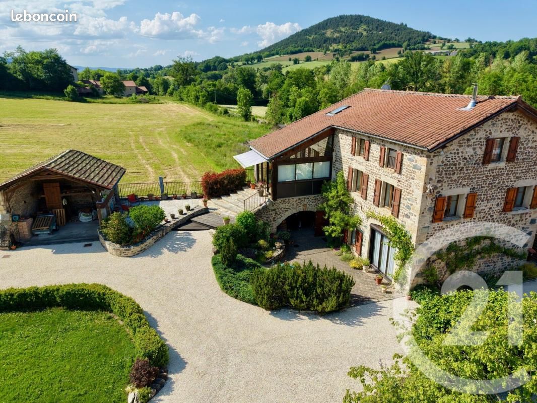 Maison 5 pièces 192 m² · à Malrevers · 192 m² · 359 900 €