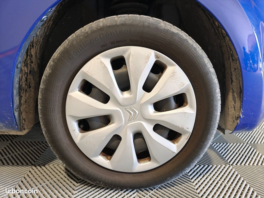 CITROEN C1 VTi 72 ch Feel / RADARS DE RECUL ARRIERE / CLIM MANUELLE / LIMITEUR DE VITESSE / MOTEUR A CHAINE (image 31)