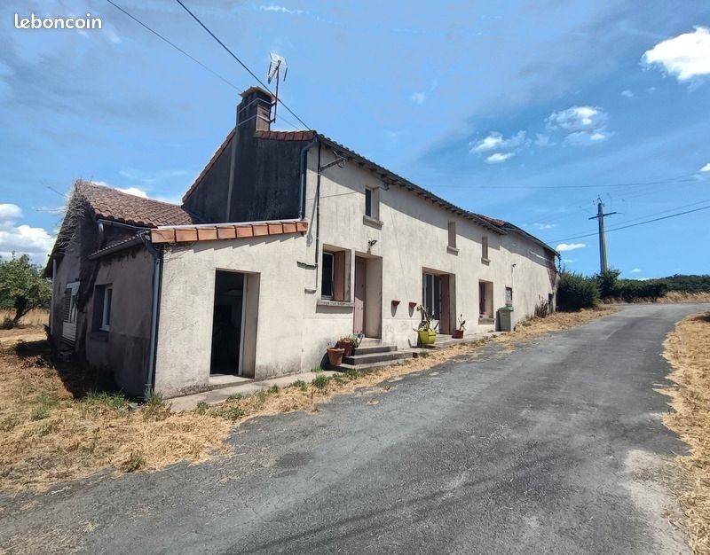 Maison 5 pièces 129 m² · à Neuvy-Bouin · 129 m² · 76 800 €
