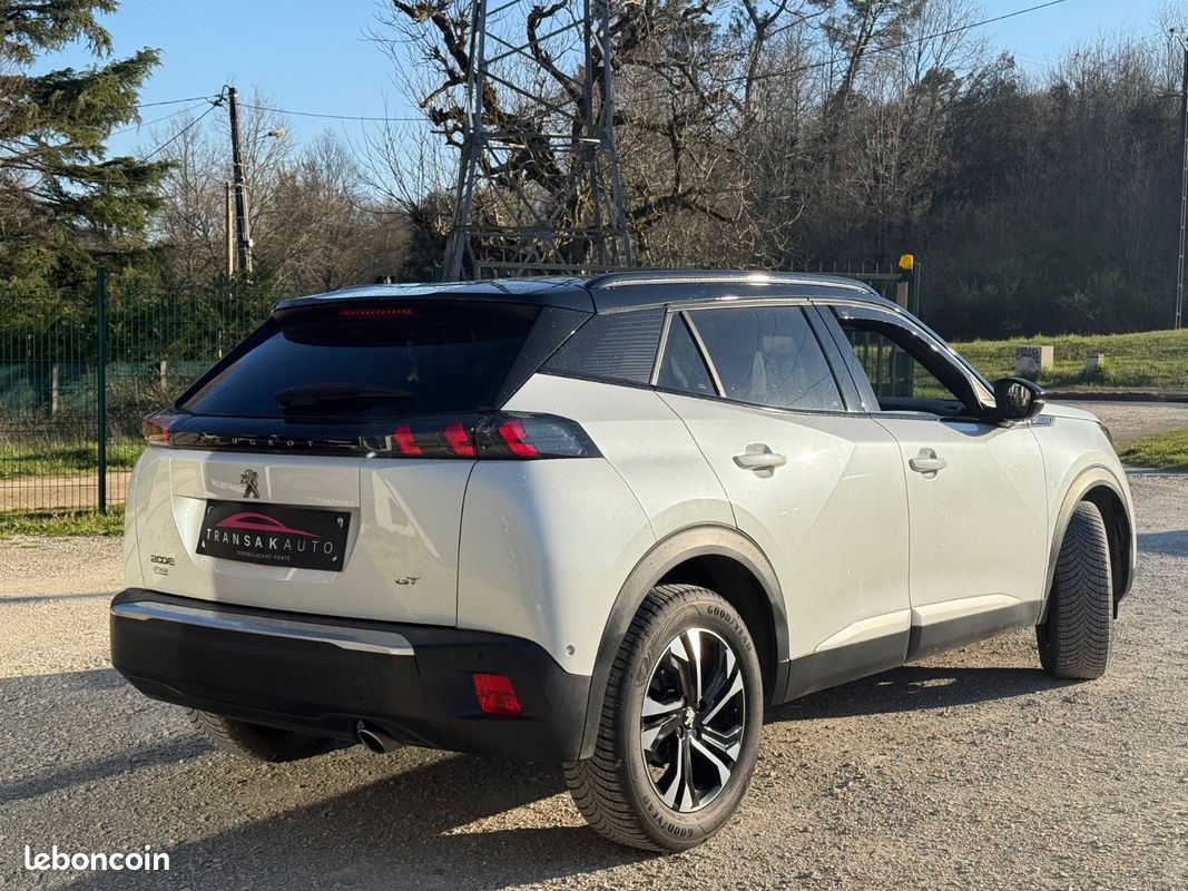 PEUGEOT 2008 BlueHDi 130 SS EAT8 GT Pack / Entretien complet (image 3)