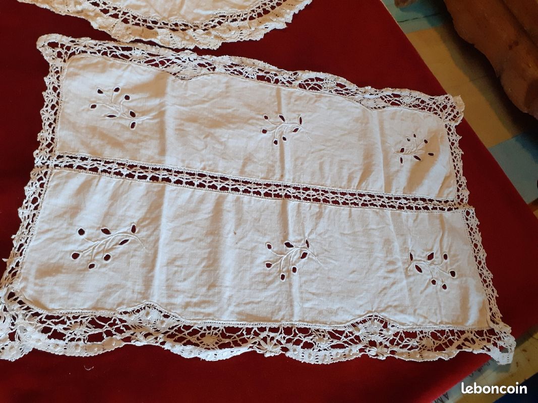 Lot de pièces de broderies (image 4)