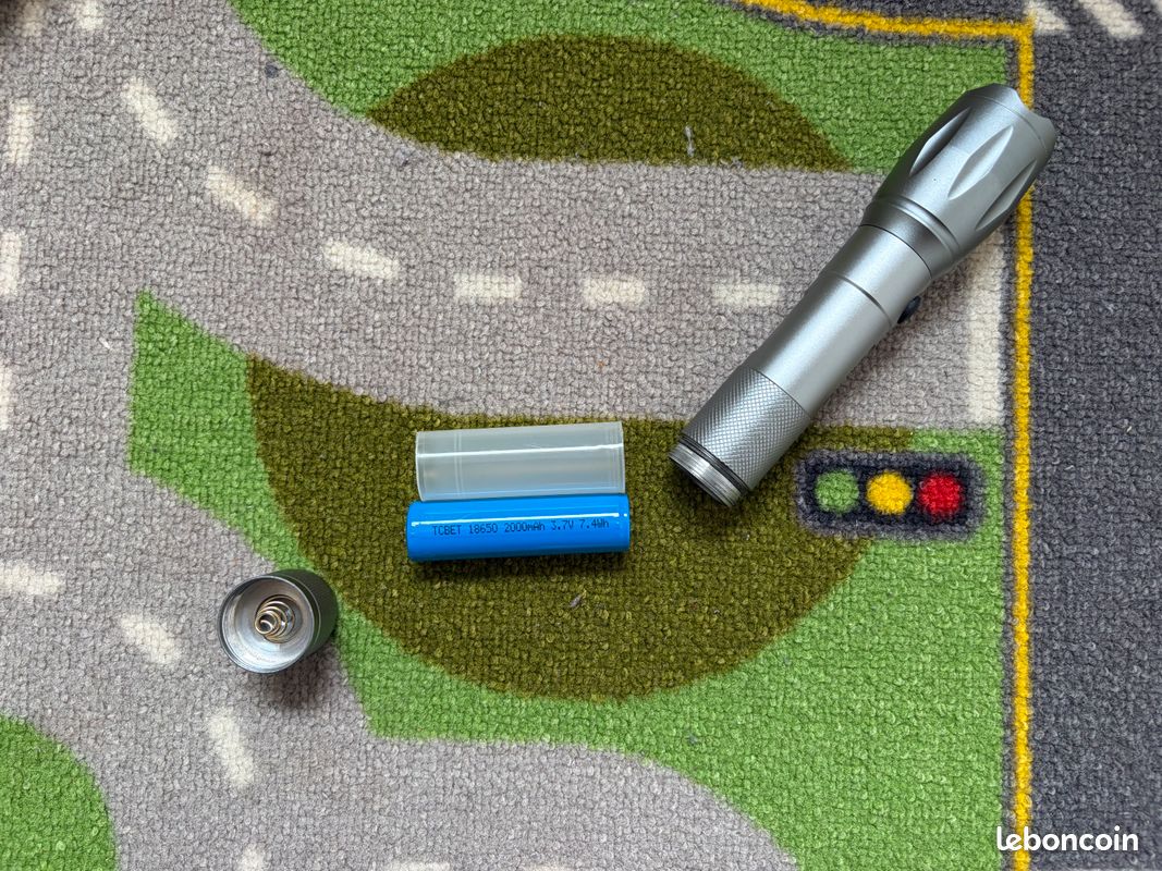 Lampe torche rechargeable (image 3)