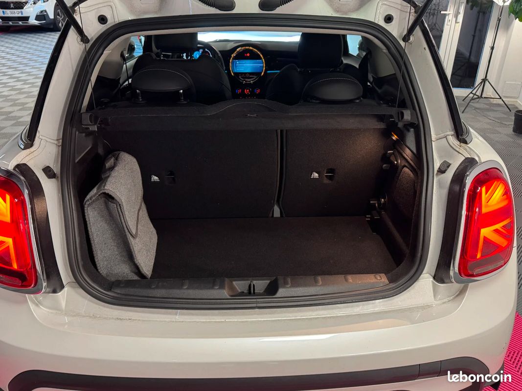 MINI HATCH 3 PORTES F56 LCI II Cooper 136 ch BVA7 Edition Camden (image 17)